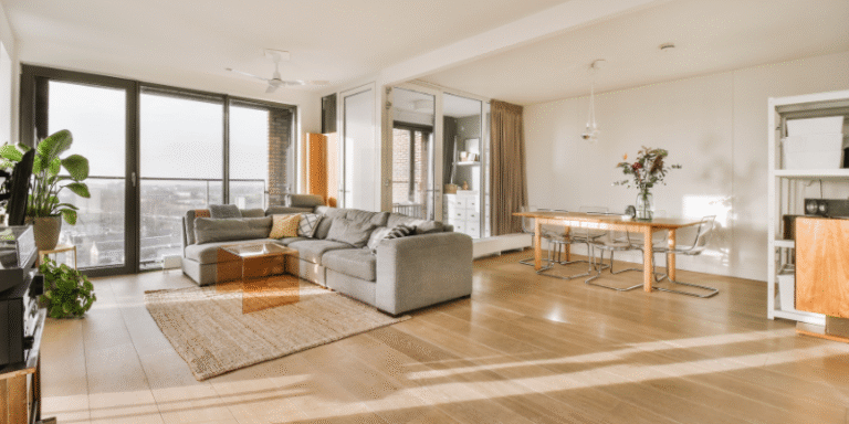 The Ultimate Guide to Luxury Flooring for Your Dubai Villa 